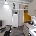 Petmeza 1 F